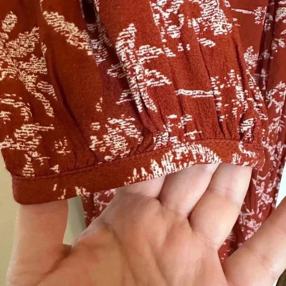 NWT Treasure & Bond Boho Garden Printed Dress with Slit Neck and Pockets - Picture 2 of 5